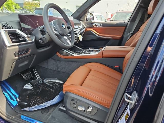 new 2026 BMW X7 car, priced at $122,355