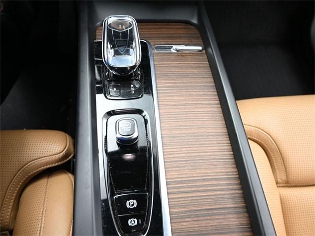 used 2022 Volvo XC60 car, priced at $30,900