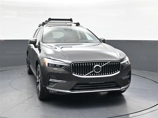 used 2022 Volvo XC60 car, priced at $30,497