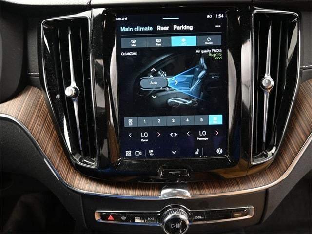 used 2022 Volvo XC60 car, priced at $30,900