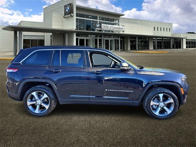 used 2024 Jeep Grand Cherokee car, priced at $41,991