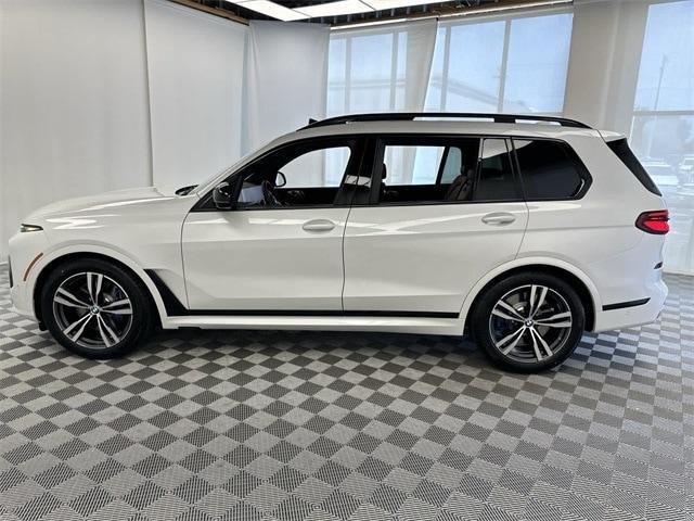 new 2025 BMW X7 car, priced at $117,585