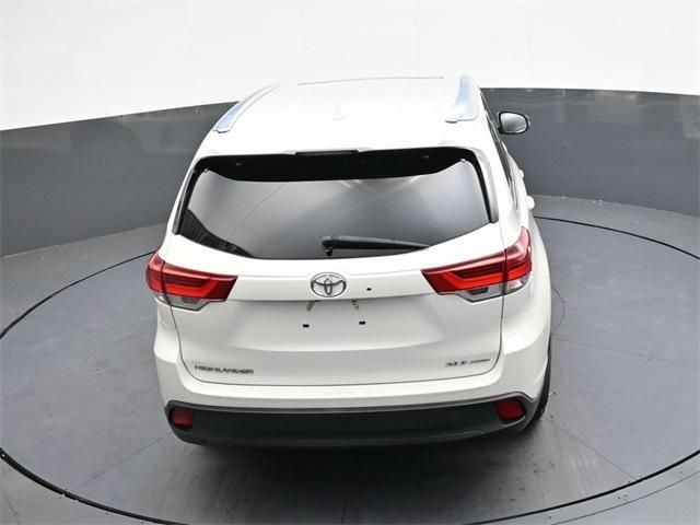 used 2019 Toyota Highlander car, priced at $31,969