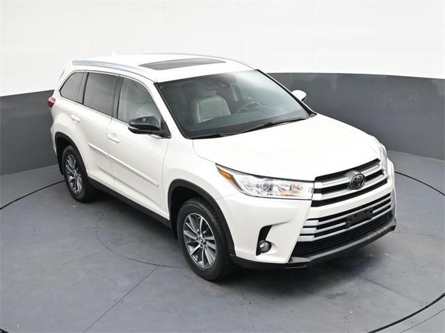 used 2019 Toyota Highlander car, priced at $31,969