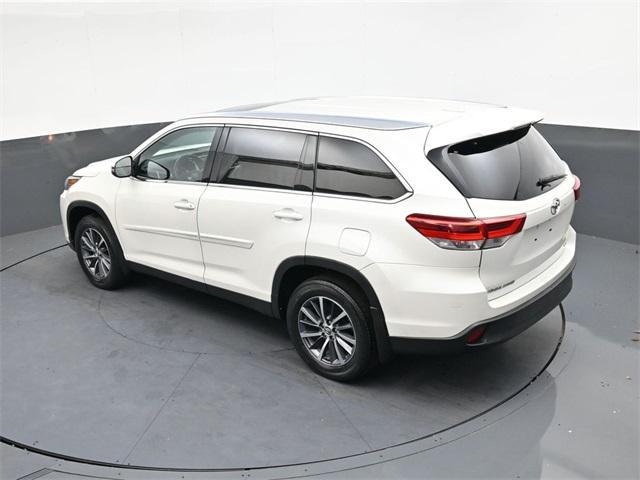 used 2019 Toyota Highlander car, priced at $31,969