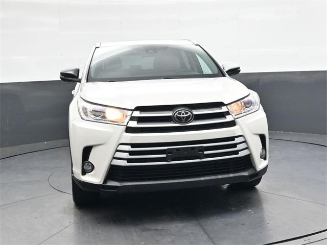 used 2019 Toyota Highlander car, priced at $31,969