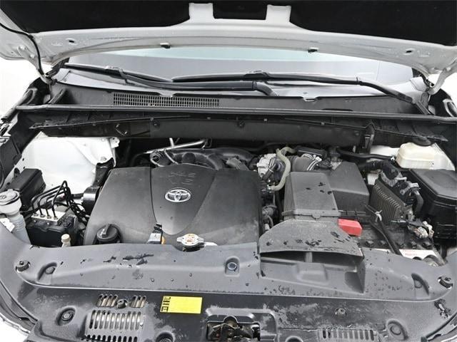 used 2019 Toyota Highlander car, priced at $30,421