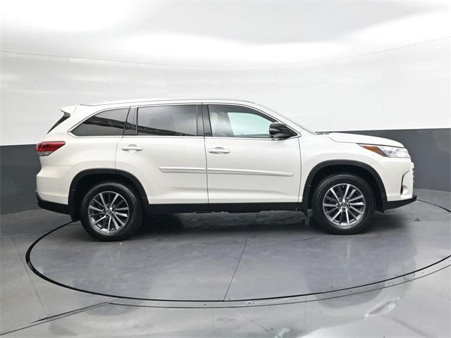 used 2019 Toyota Highlander car, priced at $31,969