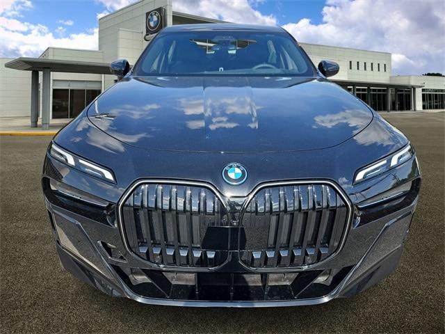 new 2025 BMW i7 car, priced at $131,075