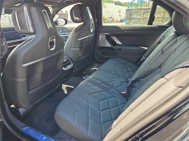 new 2025 BMW i7 car, priced at $131,075