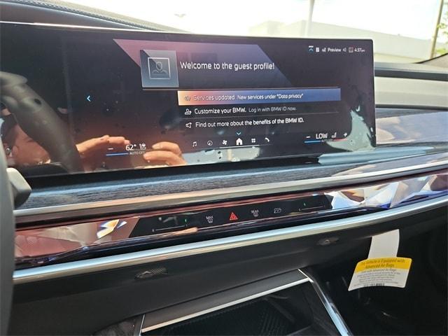 new 2025 BMW i7 car, priced at $131,075