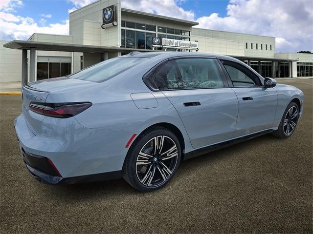 new 2025 BMW 760 car, priced at $132,600