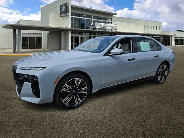 new 2025 BMW 760 car, priced at $132,600