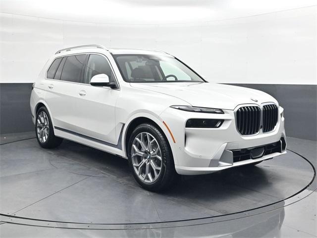 new 2026 BMW X7 car, priced at $101,180