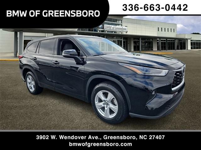 used 2022 Toyota Highlander car, priced at $30,991