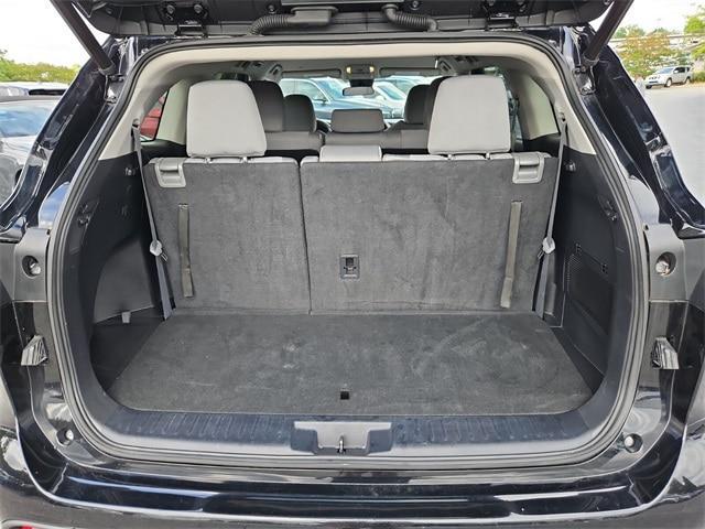 used 2022 Toyota Highlander car, priced at $30,600
