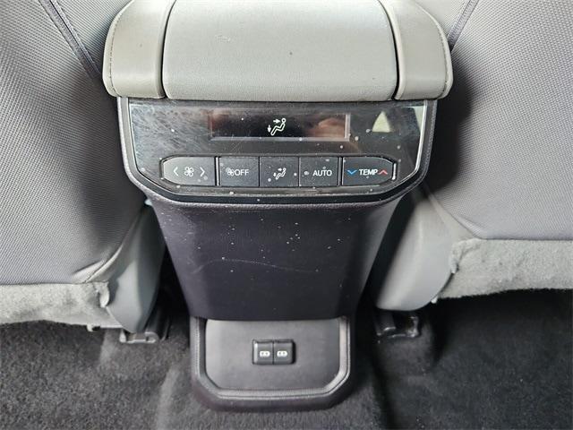 used 2022 Toyota Highlander car, priced at $30,600