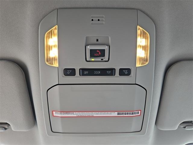 used 2022 Toyota Highlander car, priced at $30,600
