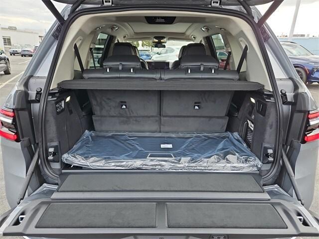 new 2025 BMW X7 car, priced at $96,010