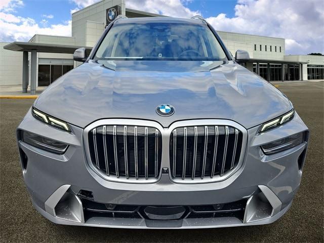new 2025 BMW X7 car, priced at $96,010