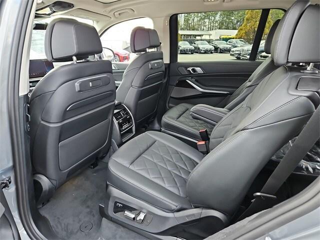 new 2025 BMW X7 car, priced at $96,010