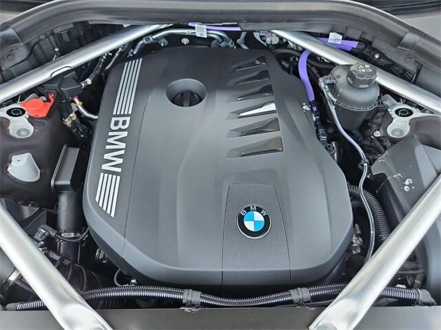 new 2026 BMW X7 car, priced at $98,275