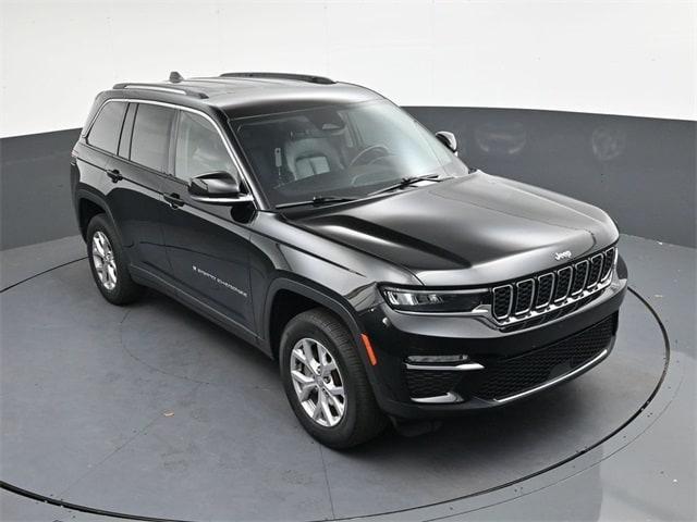 used 2022 Jeep Grand Cherokee car, priced at $28,262