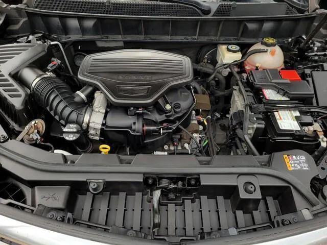 used 2018 Cadillac XT5 car, priced at $19,565