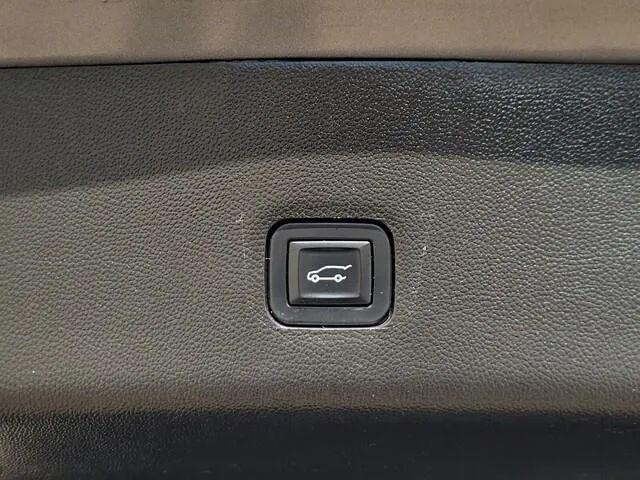 used 2019 Chevrolet Traverse car, priced at $15,995