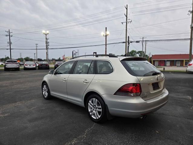used 2012 Volkswagen Jetta SportWagen car, priced at $8,595