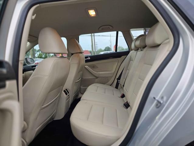 used 2012 Volkswagen Jetta SportWagen car, priced at $8,595
