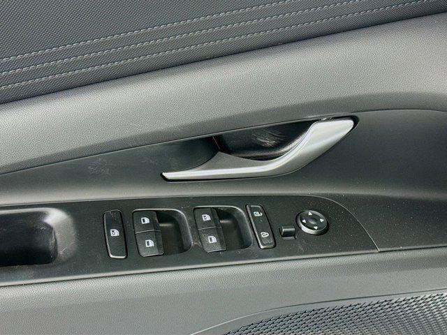 new 2025 Hyundai ELANTRA HEV car, priced at $25,434