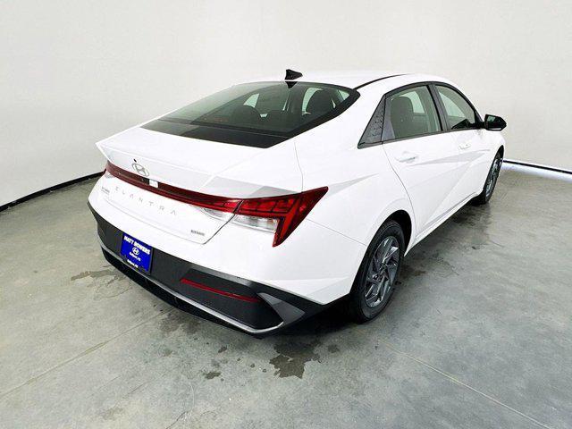 new 2025 Hyundai ELANTRA HEV car, priced at $25,434