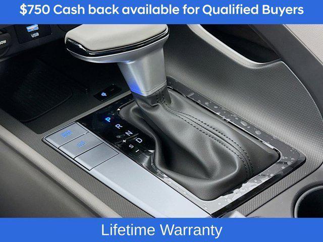 new 2025 Hyundai Elantra car, priced at $24,036
