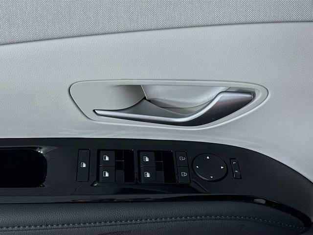 new 2025 Hyundai TUCSON Hybrid car, priced at $40,446