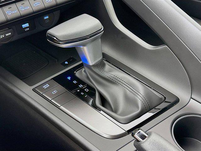 new 2025 Hyundai Elantra car, priced at $24,040
