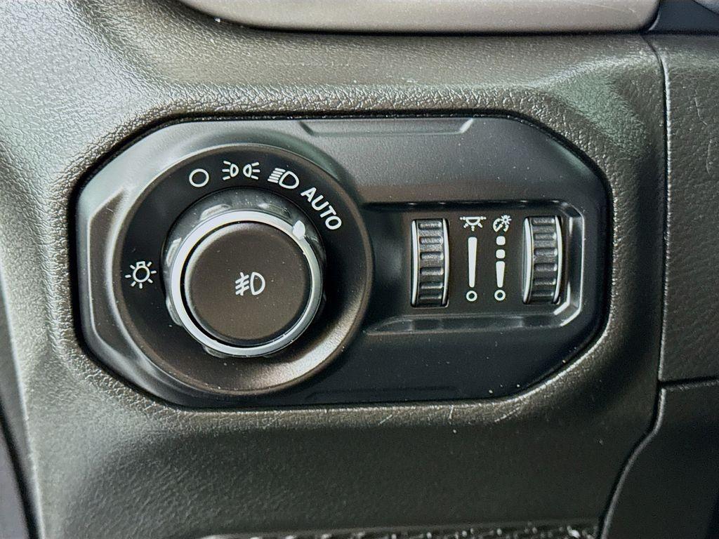 used 2019 Jeep Wrangler Unlimited car, priced at $25,286