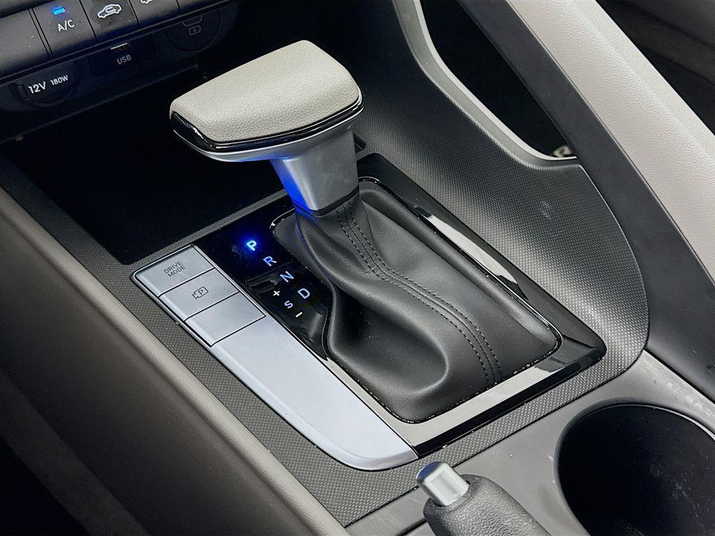 used 2025 Hyundai Elantra car, priced at $21,096
