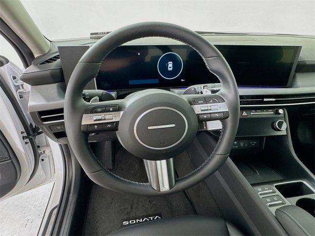 new 2025 Hyundai Sonata Hybrid car, priced at $37,744