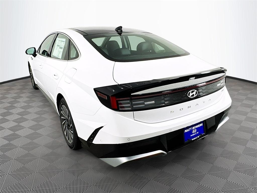 new 2025 Hyundai Sonata Hybrid car, priced at $37,744