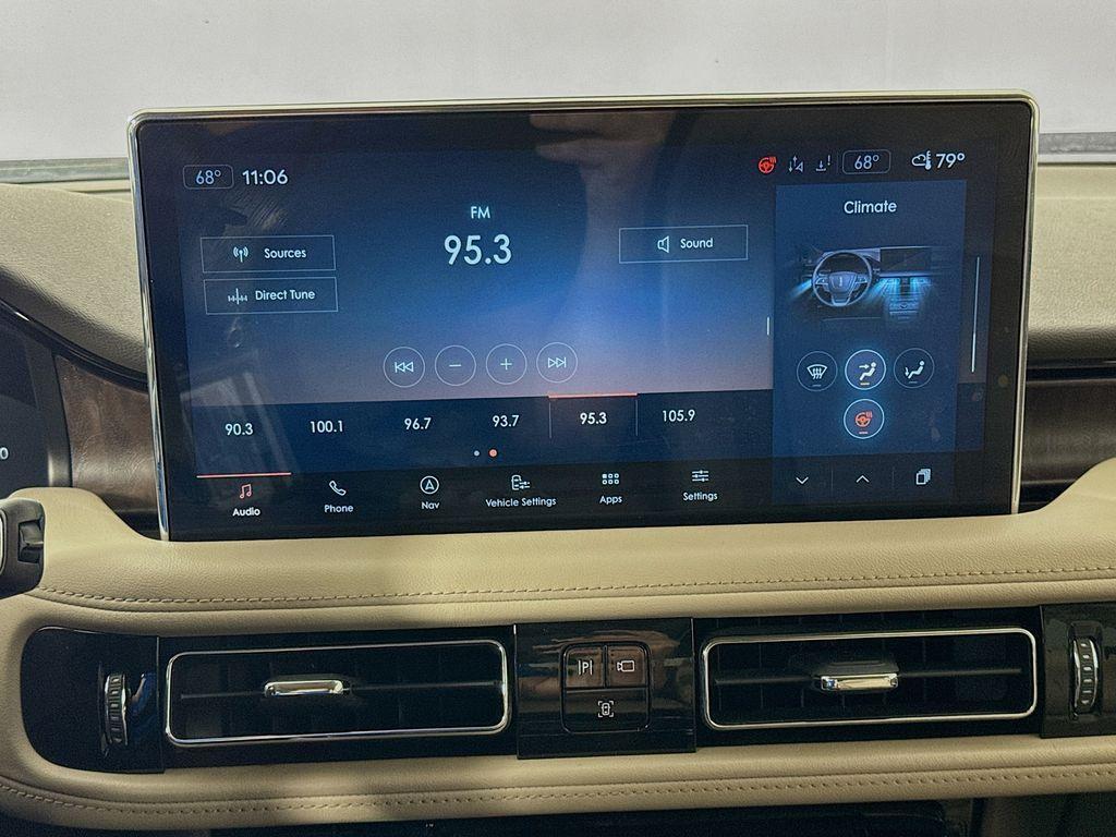 used 2021 Lincoln Nautilus car, priced at $22,340