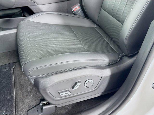 new 2025 Hyundai Santa Fe car, priced at $39,604