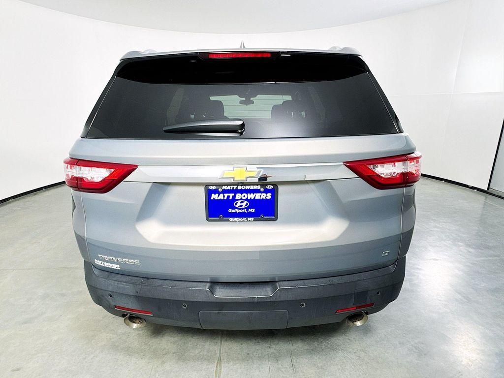 used 2018 Chevrolet Traverse car, priced at $11,570