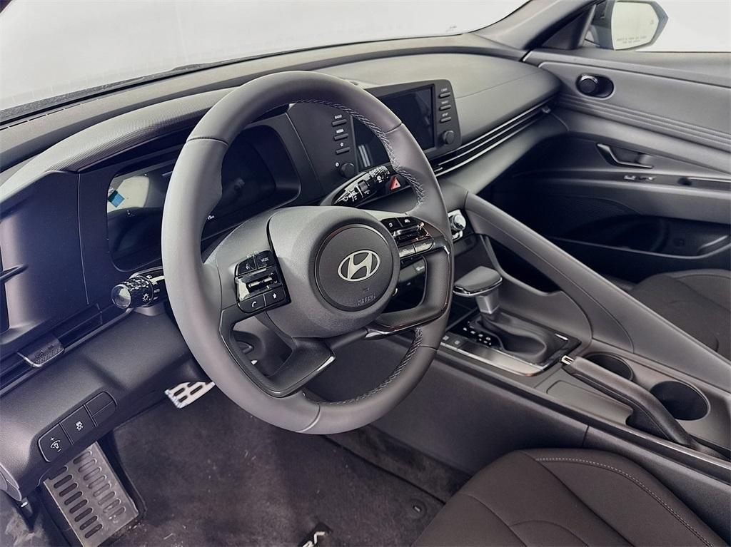 new 2025 Hyundai Elantra car, priced at $19,295