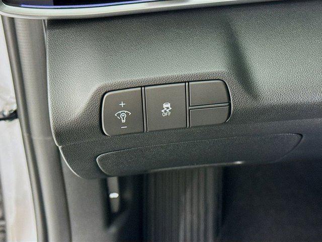 new 2025 Hyundai Elantra car, priced at $26,300
