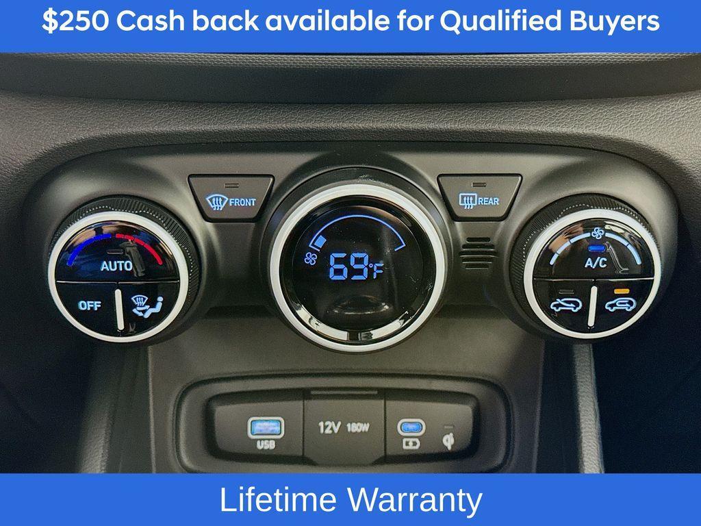 new 2025 Hyundai Venue car, priced at $23,387