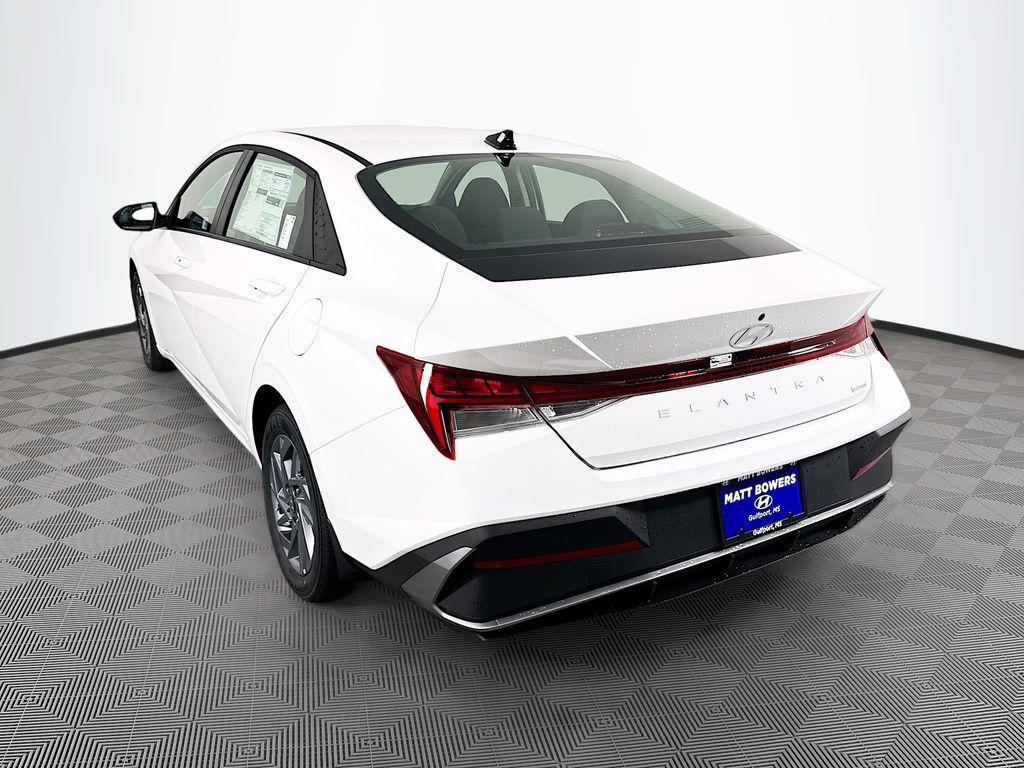 new 2025 Hyundai ELANTRA HEV car, priced at $25,661
