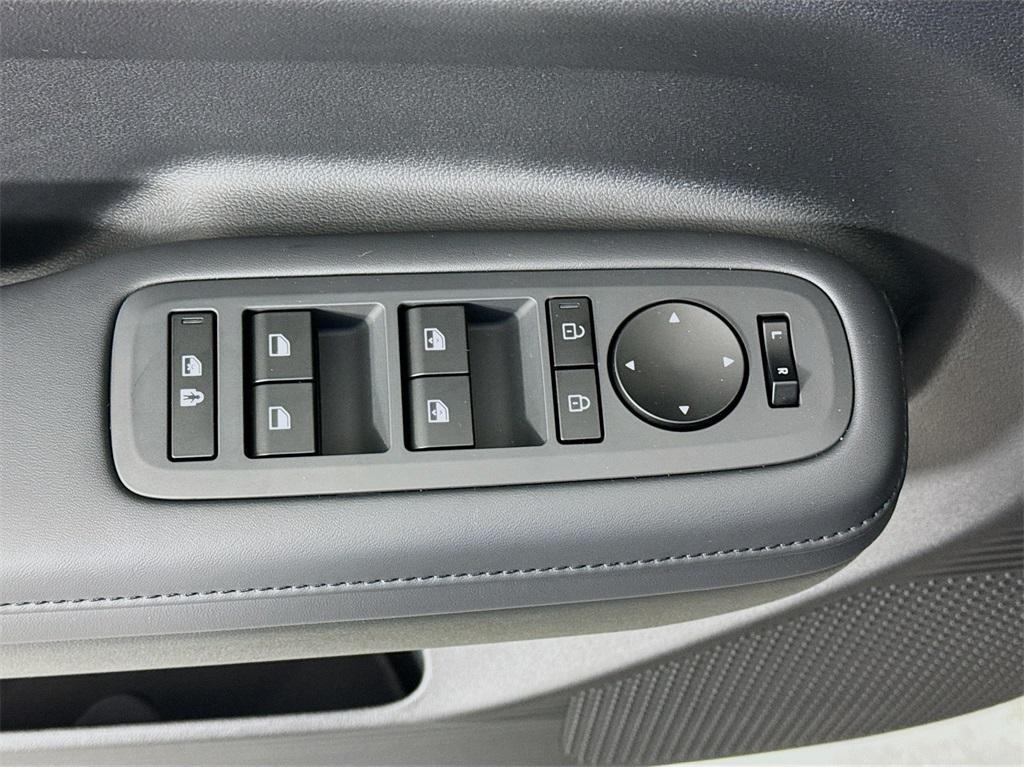 new 2025 Hyundai SANTA FE HEV car, priced at $37,671
