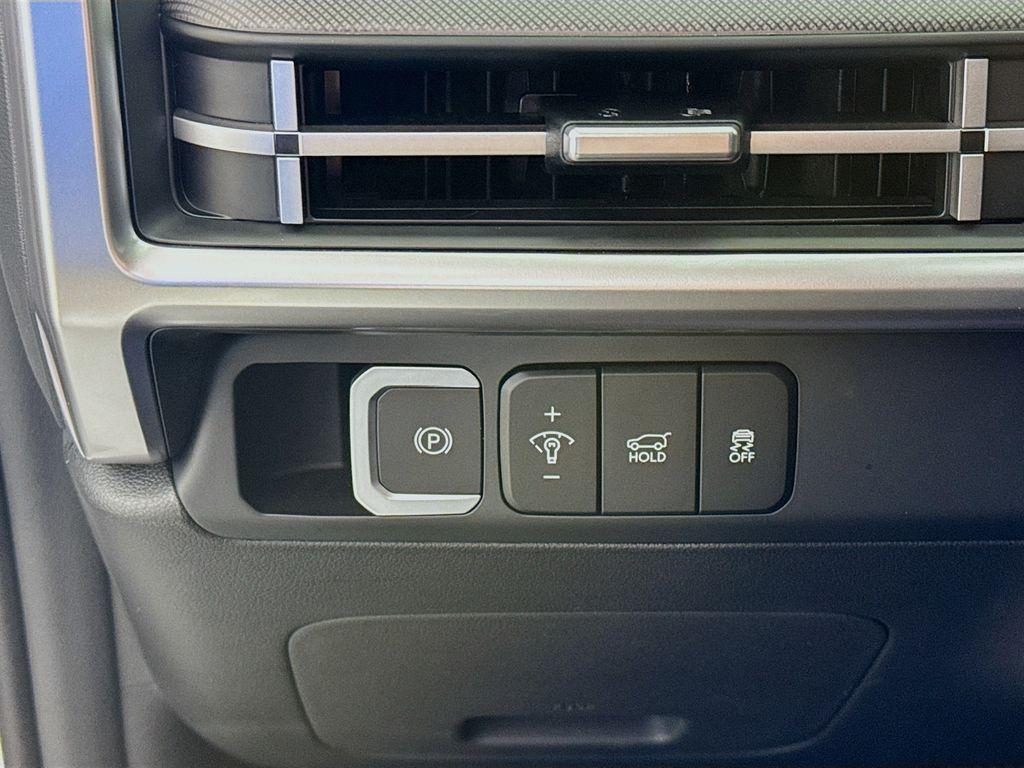 new 2025 Hyundai SANTA FE HEV car, priced at $35,671