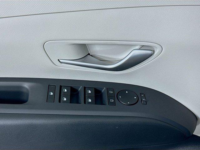 new 2025 Hyundai Tucson car, priced at $29,587